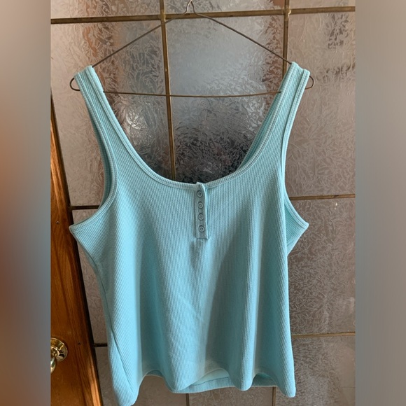 SIGNATURE BLUE RIBBED TANK TOP 21” PTP - Picture 1 of 4